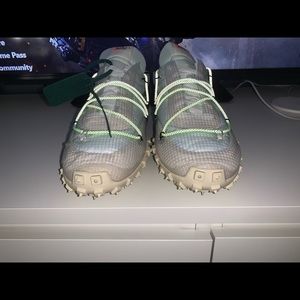 OFF-WHITE WAFFLE RACER